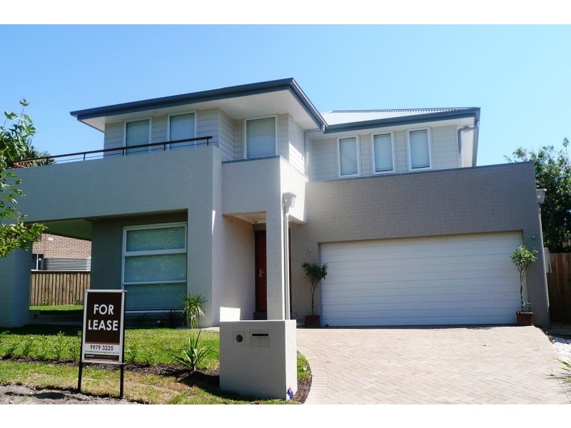 11 Mahogany Boulevard, Warriewood NSW 2102