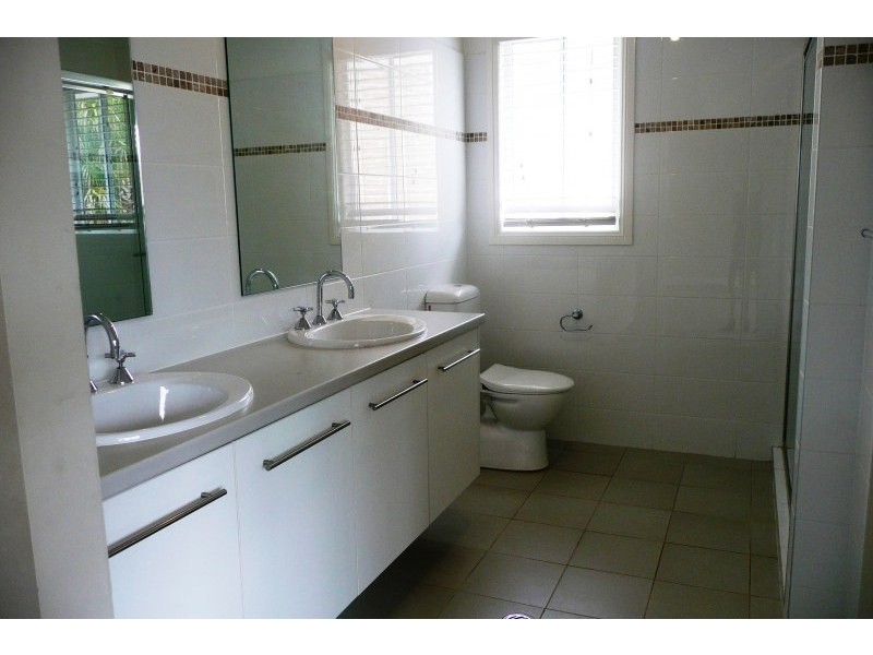 11 Mahogany Boulevard, Warriewood NSW 2102