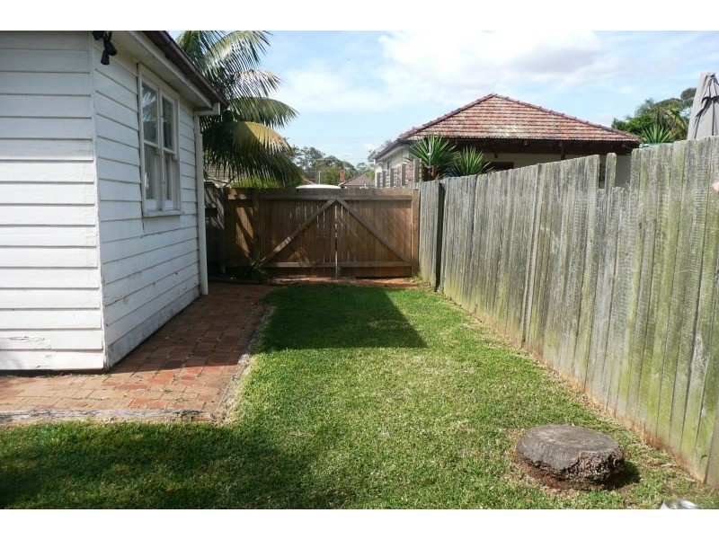 18A Windsor Parade, North Narrabeen NSW 2101