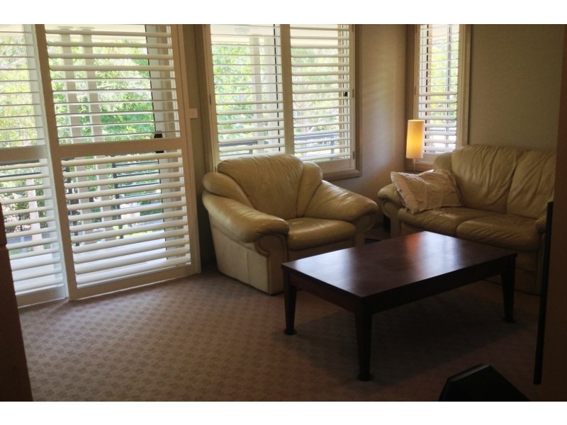 1 Grevillea Avenue, Warriewood NSW 2102