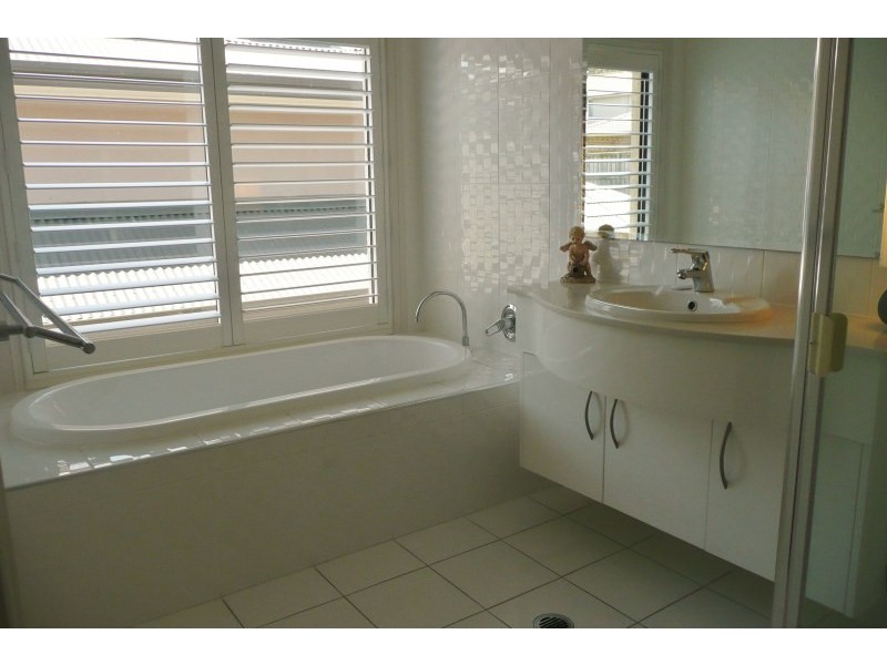 36 Banksia Parade, Warriewood NSW 2102