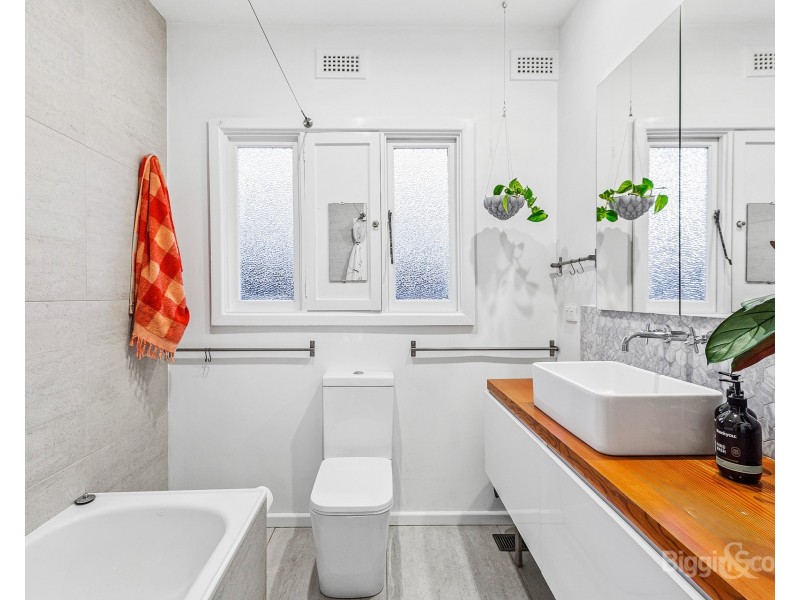 62A Paxton Street, South Kingsville VIC 3015