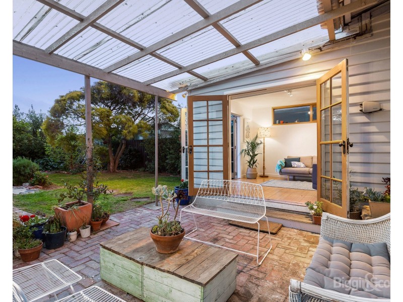 62A Paxton Street, South Kingsville VIC 3015