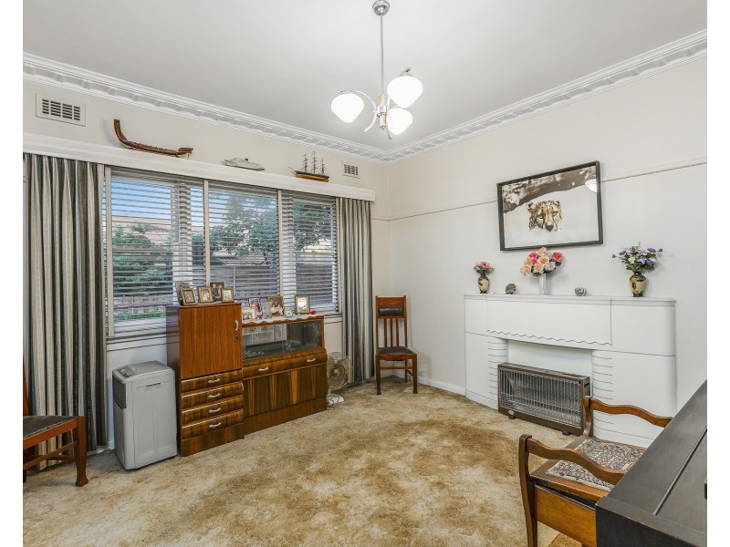 59 Vernon Street, South Kingsville VIC 3015