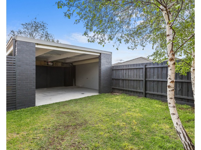4 Skipper Drive, Altona Meadows VIC 3028