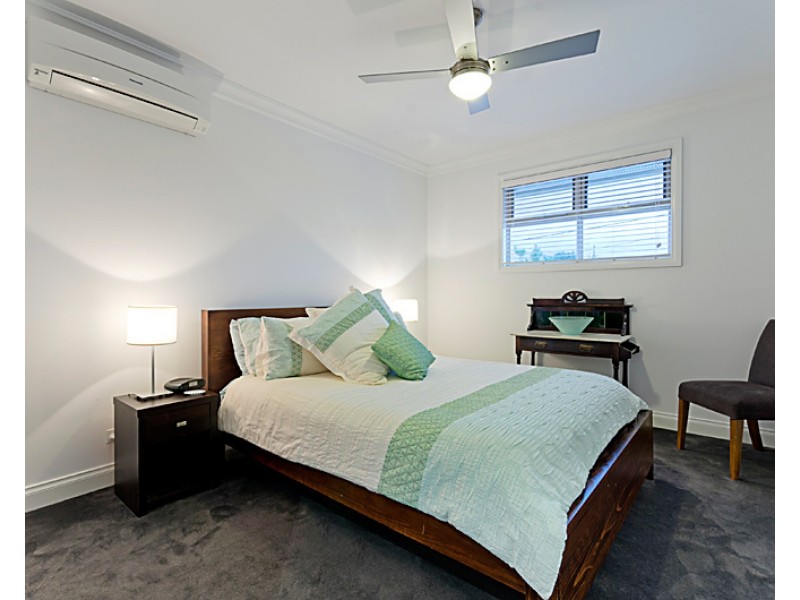 2/4 Beverley Street, Yarraville VIC 3013