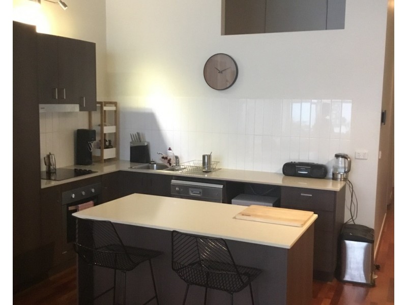 2/31 Moreland Street, Footscray VIC 3011