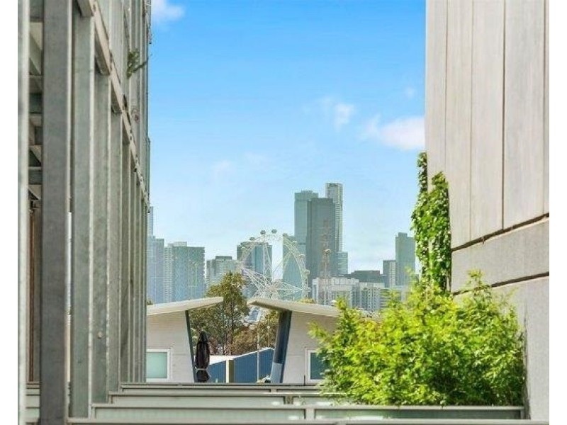 2/31 Moreland Street, Footscray VIC 3011