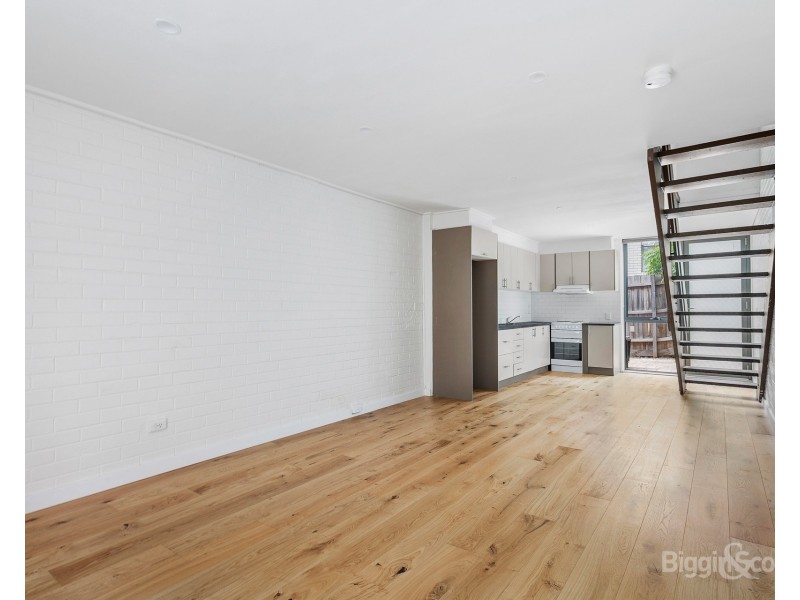 6/7 Grandview Avenue, Maribyrnong VIC 3032