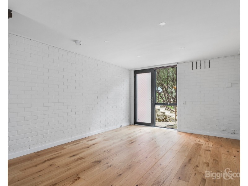 6/7 Grandview Avenue, Maribyrnong VIC 3032