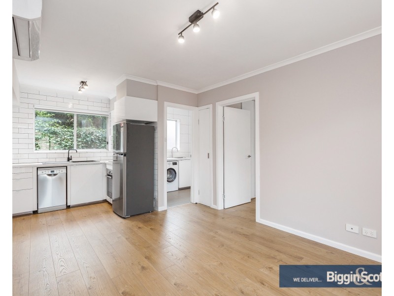 2/16 Darling Street, Footscray VIC 3011