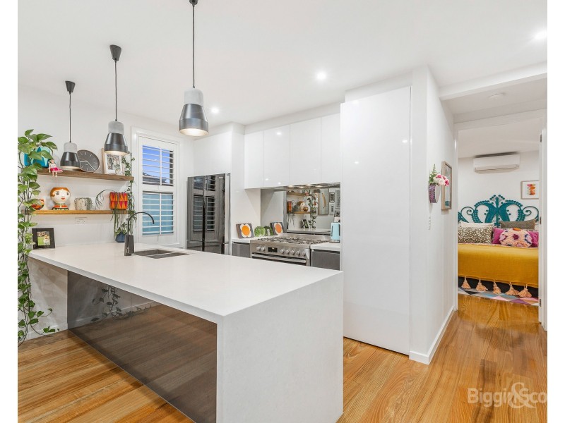 90 Newcastle Street, Newport VIC 3015