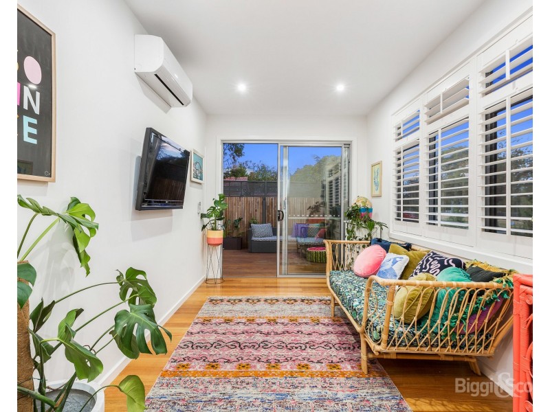 90 Newcastle Street, Newport VIC 3015