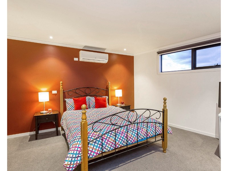 9/16 Dean Street, Yarraville VIC 3013