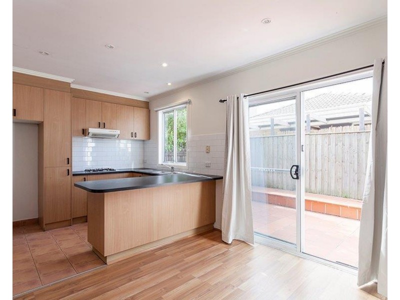 1/74 Suffolk Street, Maidstone VIC 3012