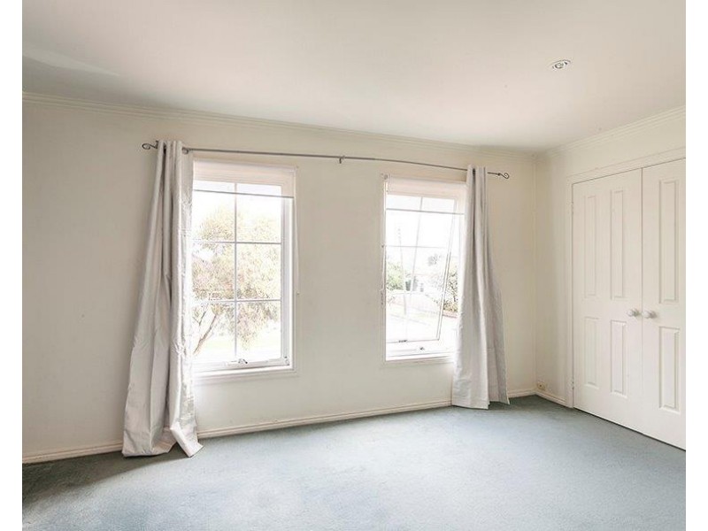 1/74 Suffolk Street, Maidstone VIC 3012