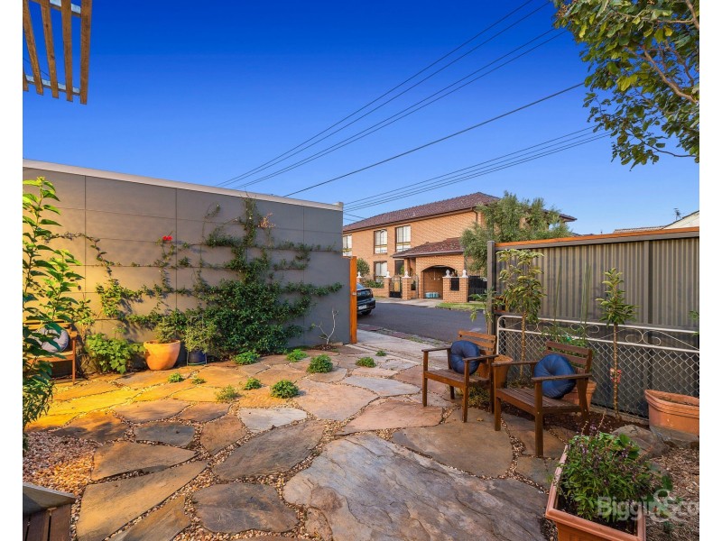 27 Dudley Street, Footscray VIC 3011