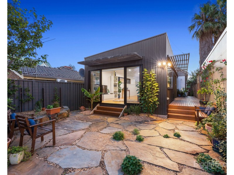 27 Dudley Street, Footscray VIC 3011