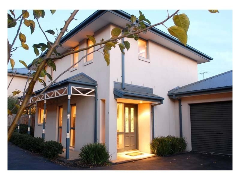 2/22 Edgar Street, Kingsville VIC 3012