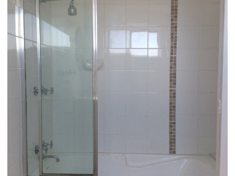 8/256 Somerville Road, Kingsville VIC 3012