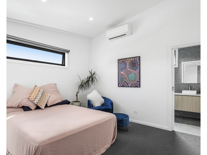 6 Warleigh Road, West Footscray VIC 3012
