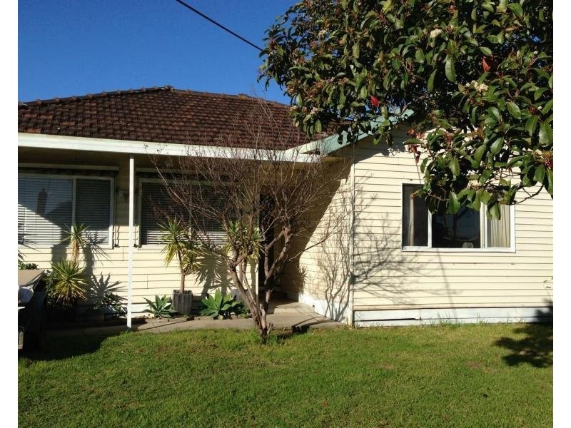 2 Sydney Street, Newport VIC 3015