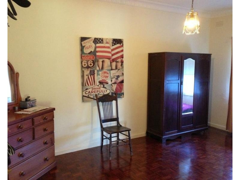 2 Sydney Street, Newport VIC 3015