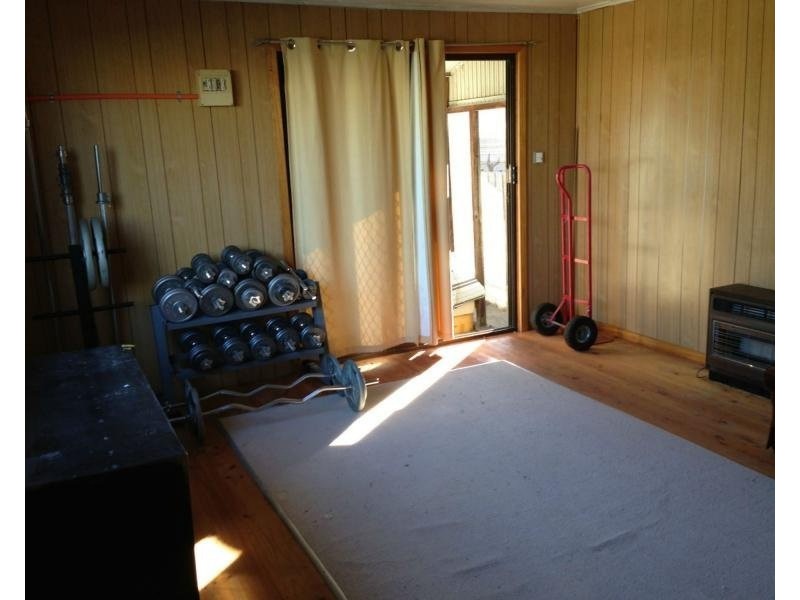 2 Sydney Street, Newport VIC 3015