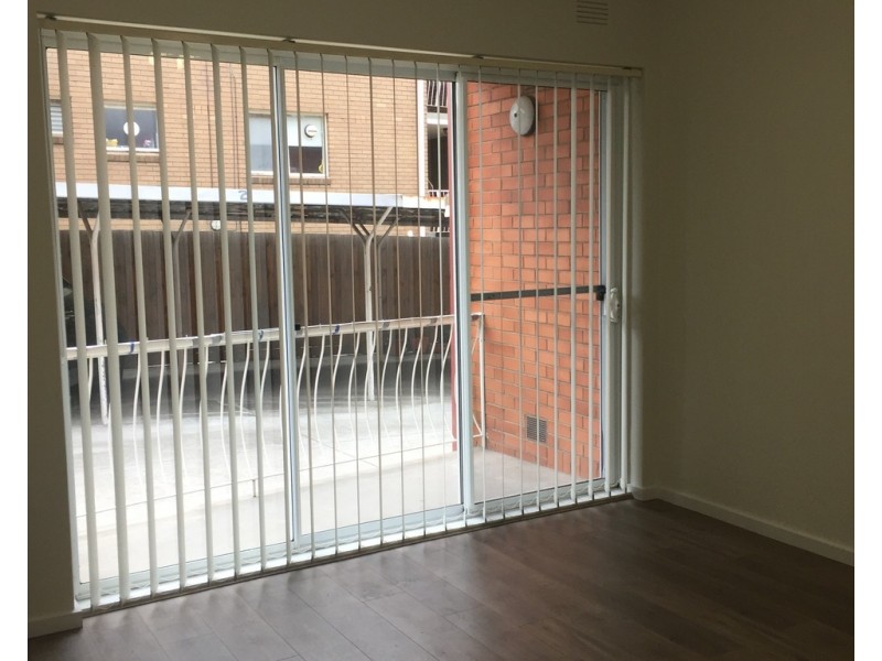 1/57 Hyde Street, Footscray VIC 3011