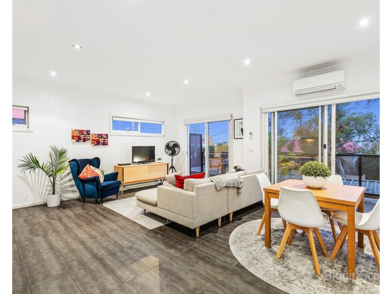 2/114 Somerville Road, Yarraville VIC 3013