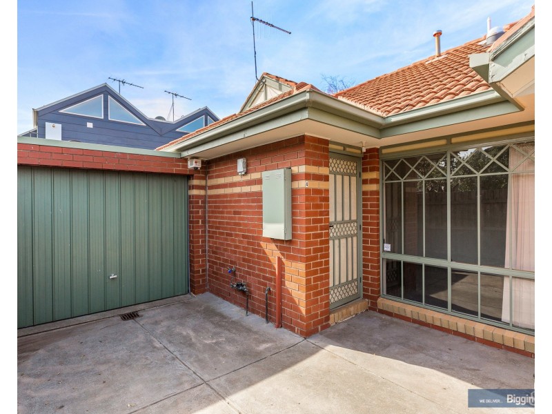 4/28 Hobbs Street, Seddon VIC 3011