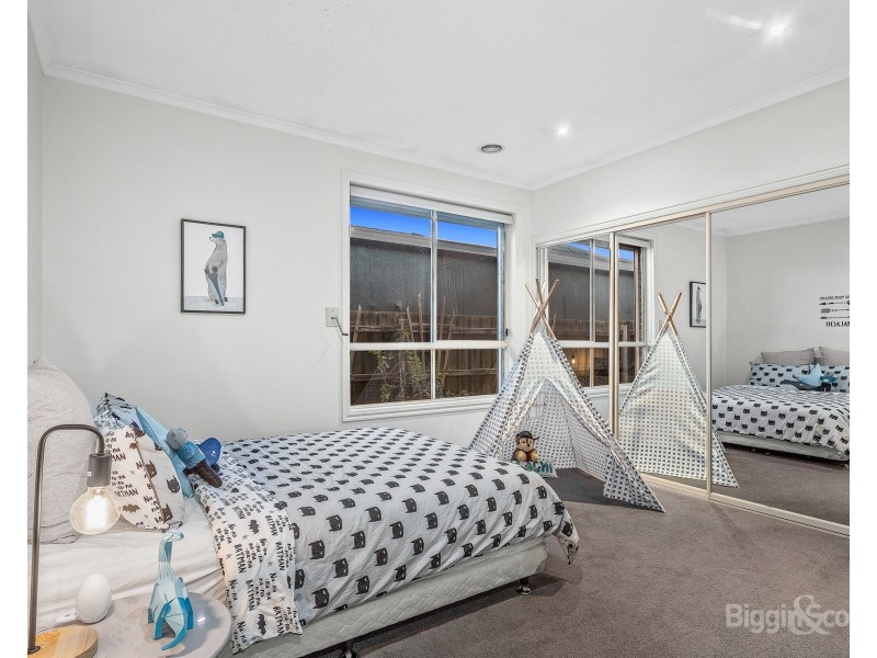 2 Nielsen Court, Altona Meadows VIC 3028