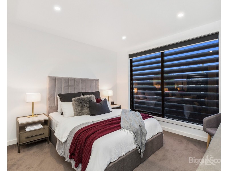 4 Ross Street, Newport VIC 3015