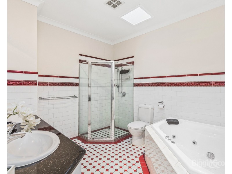 60 Saltley Street, South Kingsville VIC 3015