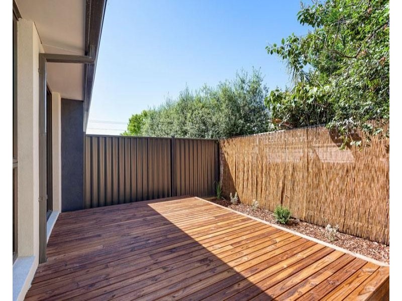 56 Truman Street, South Kingsville VIC 3015