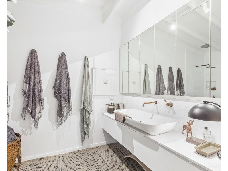 74 Wales Street, Kingsville VIC 3012