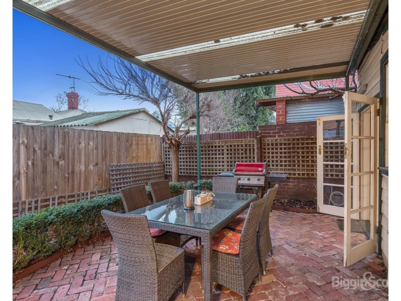 63 Walter Street, Seddon VIC 3011