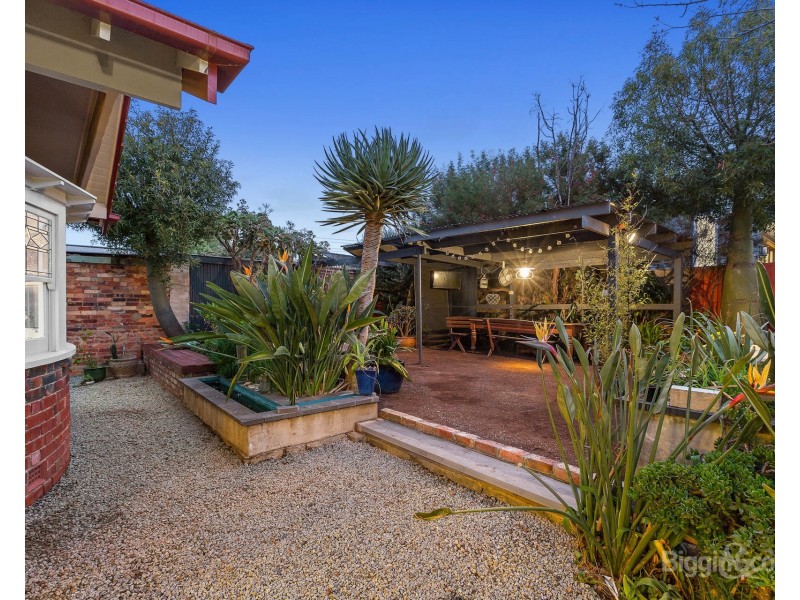 2 Tenterden Street, Yarraville VIC 3013