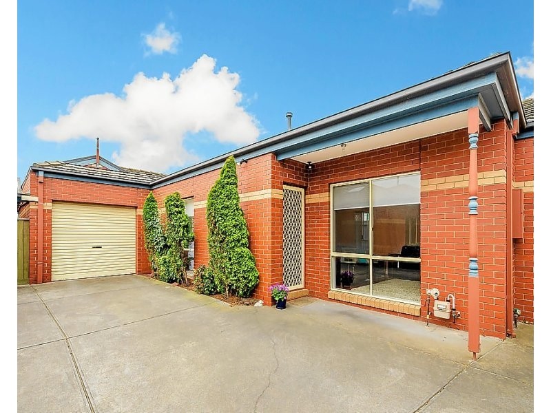 2/49 Charlotte Street, Newport VIC 3015