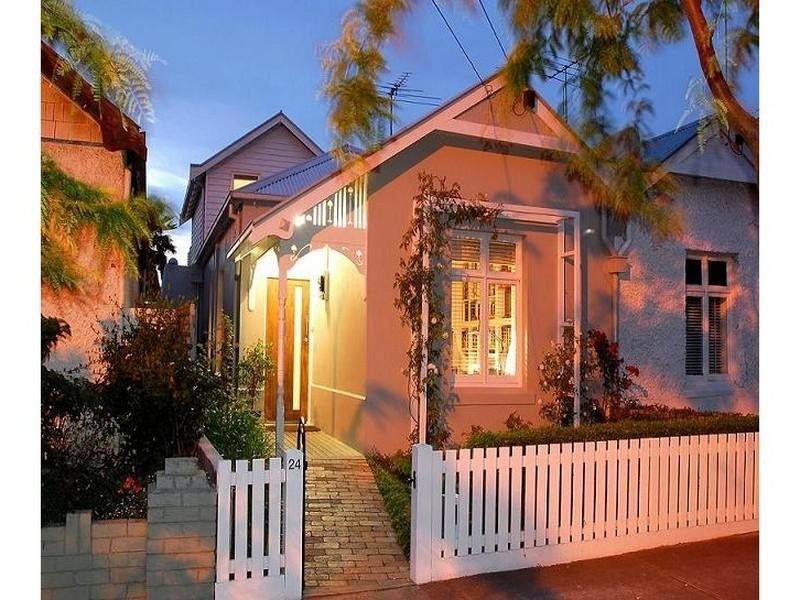 24 Wales Street, Kingsville VIC 3012