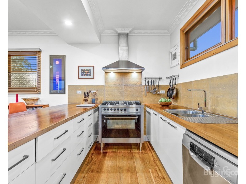 32 Devonshire Street, West Footscray VIC 3012