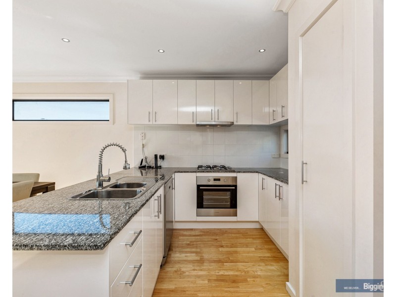 37 Steele Street, Newport VIC 3015