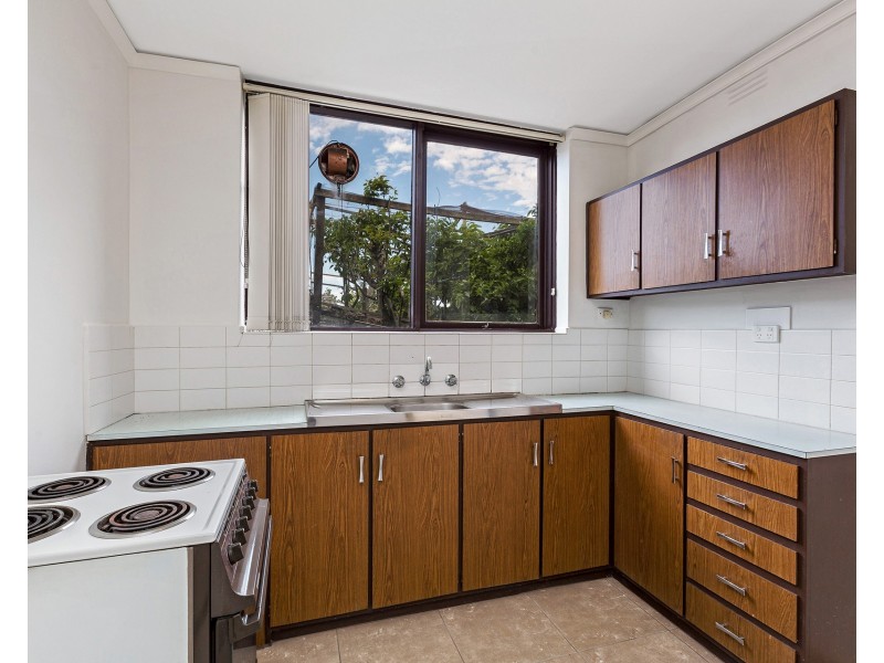 4/13 Beaumont Parade, West Footscray VIC 3012