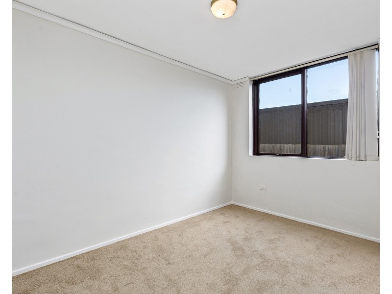 4/13 Beaumont Parade, West Footscray VIC 3012