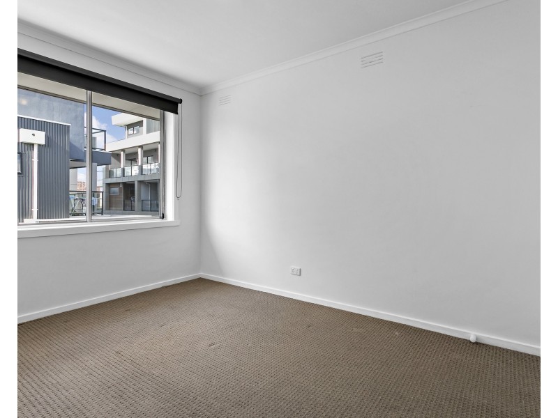4/705 Barkly Street, West Footscray VIC 3012