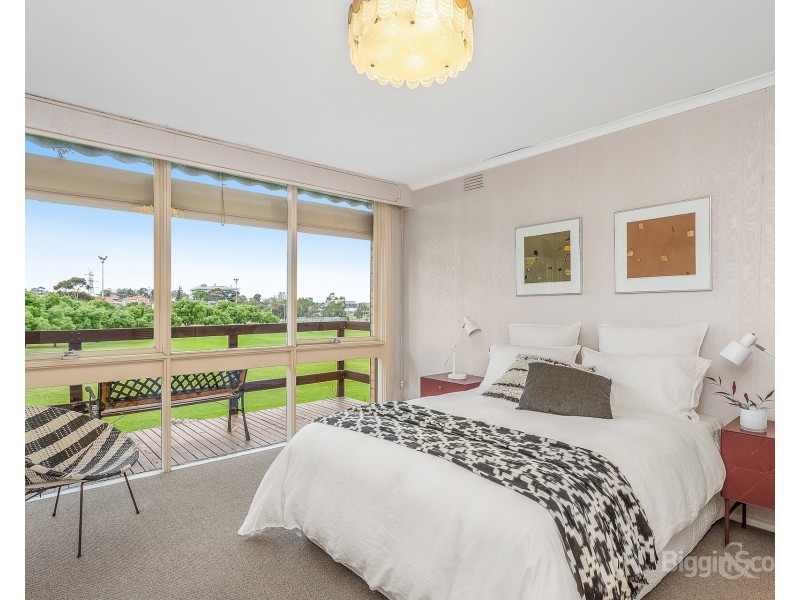 17 Smith Crescent, Footscray VIC 3011