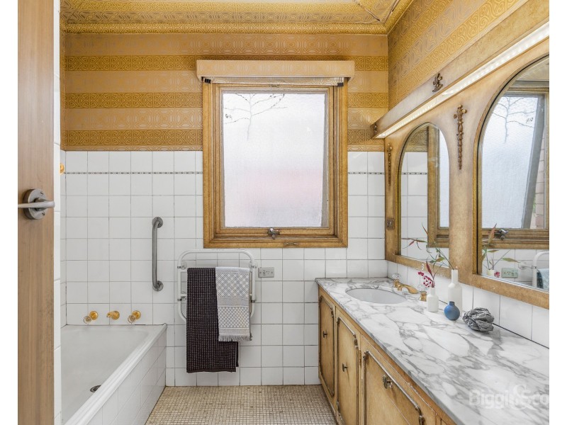 17 Smith Crescent, Footscray VIC 3011