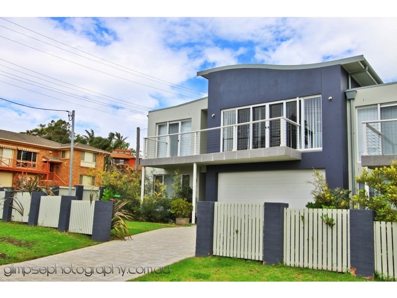 Unit 1/2 Kiarama Avenue, Kiama Downs NSW 2533