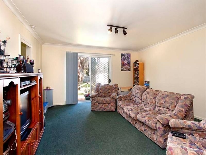 19 Shellharbour Road, Warilla NSW 2528