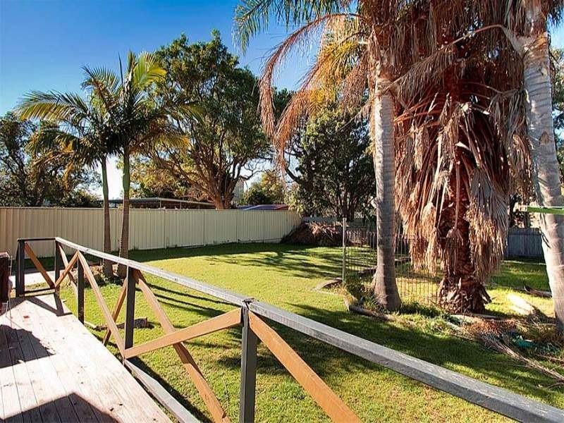 19 Shellharbour Road, Warilla NSW 2528